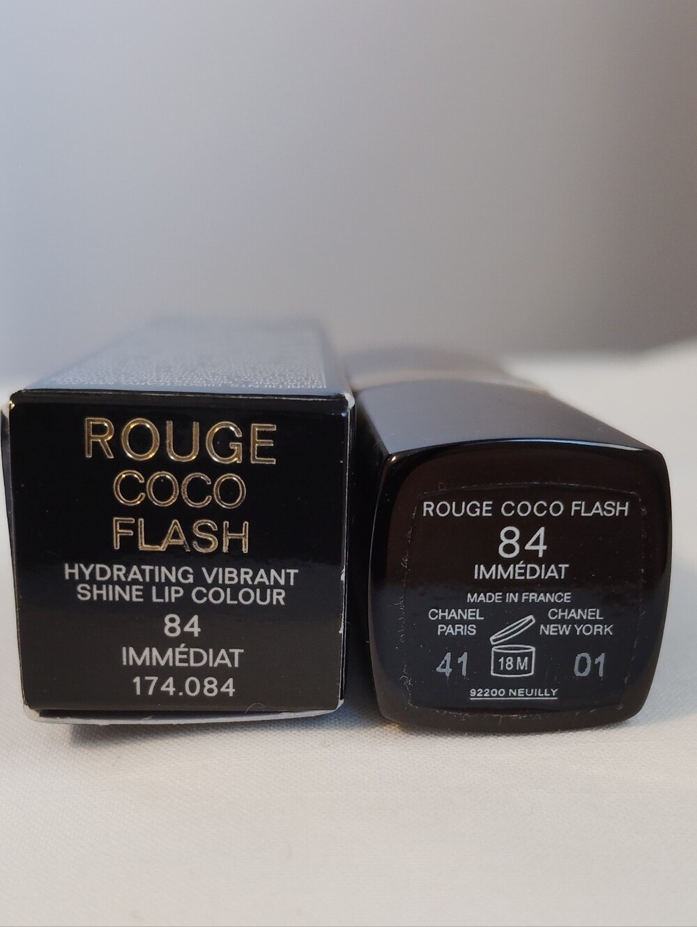 New CHANEL Rouge Coco Flash Hydrating Lipstick - 84 Immediat Beige Pink - Picture 3 of 4